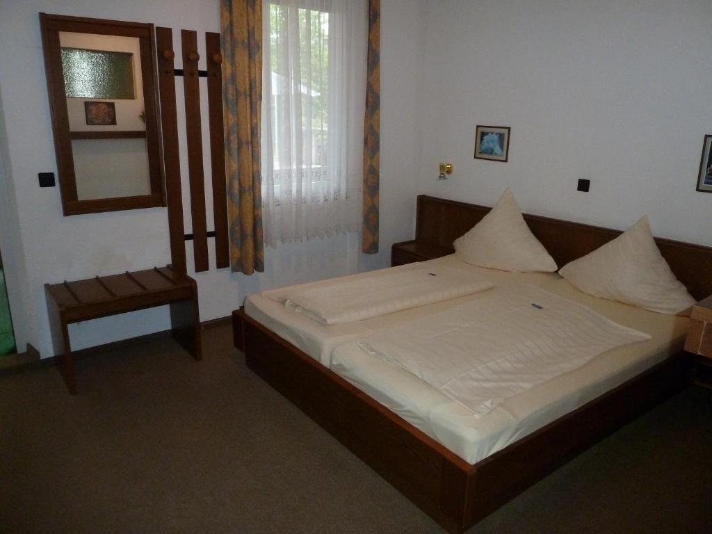 Edelstein Hotel Idar-Oberstein Phòng bức ảnh