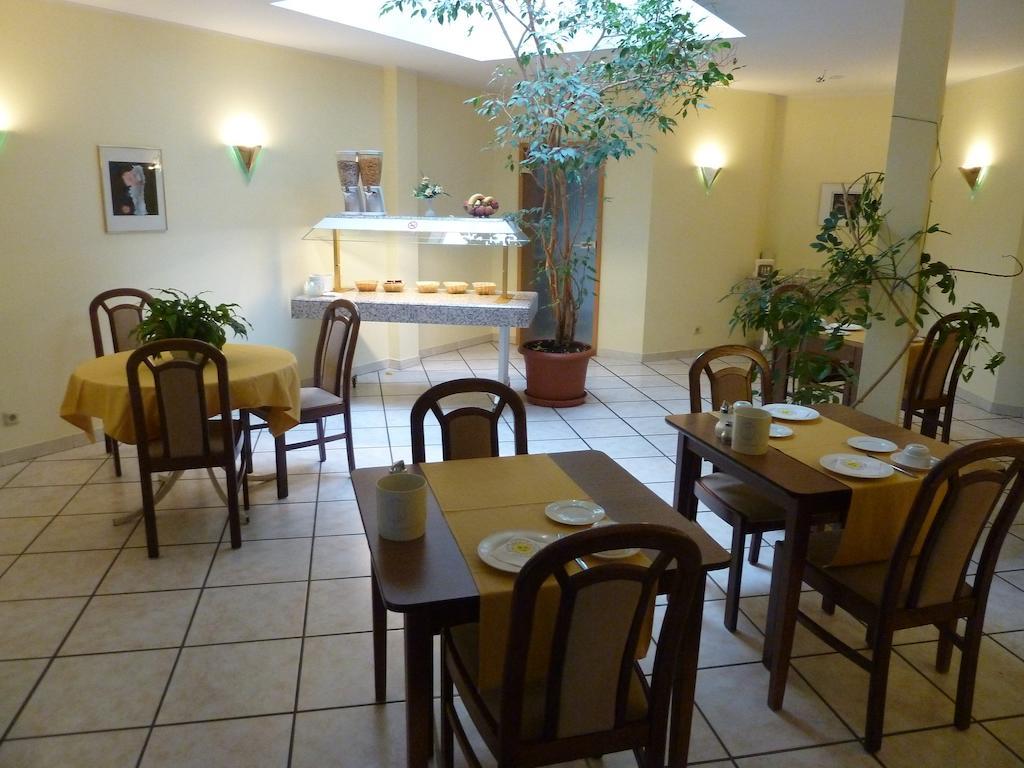 Edelstein Hotel Idar-Oberstein Ngoại thất bức ảnh