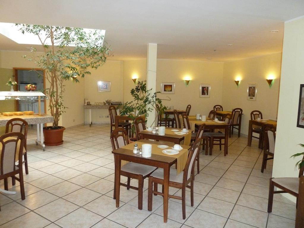 Edelstein Hotel Idar-Oberstein Ngoại thất bức ảnh